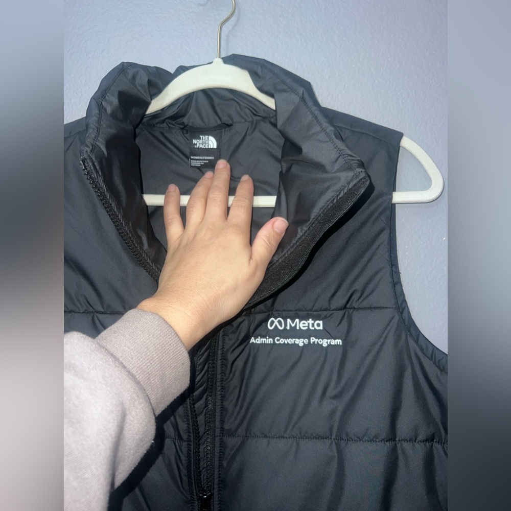 North Face insulated vest black L NWT - Picture 3 of 7